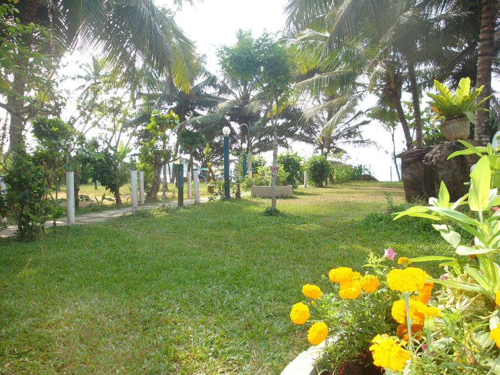 Villa Jayananda Dickwella Exterior foto